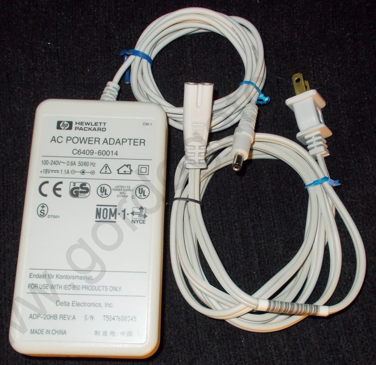HP DeskJet AC Adapter Power Supply 18V DC, 1.1A