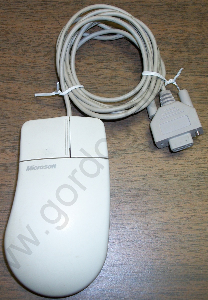 Microsoft 2 Button Serial Mouse 2.0A