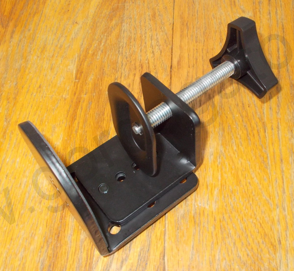 4\" C-Clamp for Use With Wali Monitor Mounts