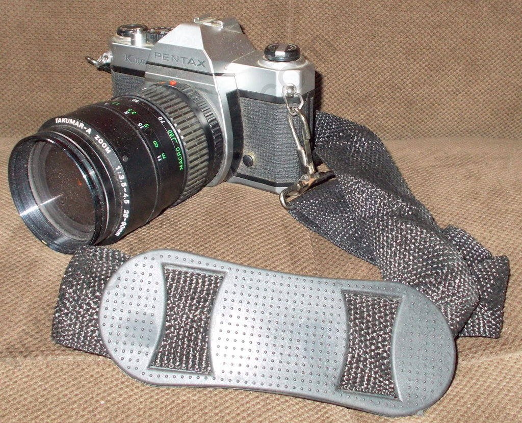 Pentax K1000 35mm Film Camera w/ strap & Takumar-A Lens