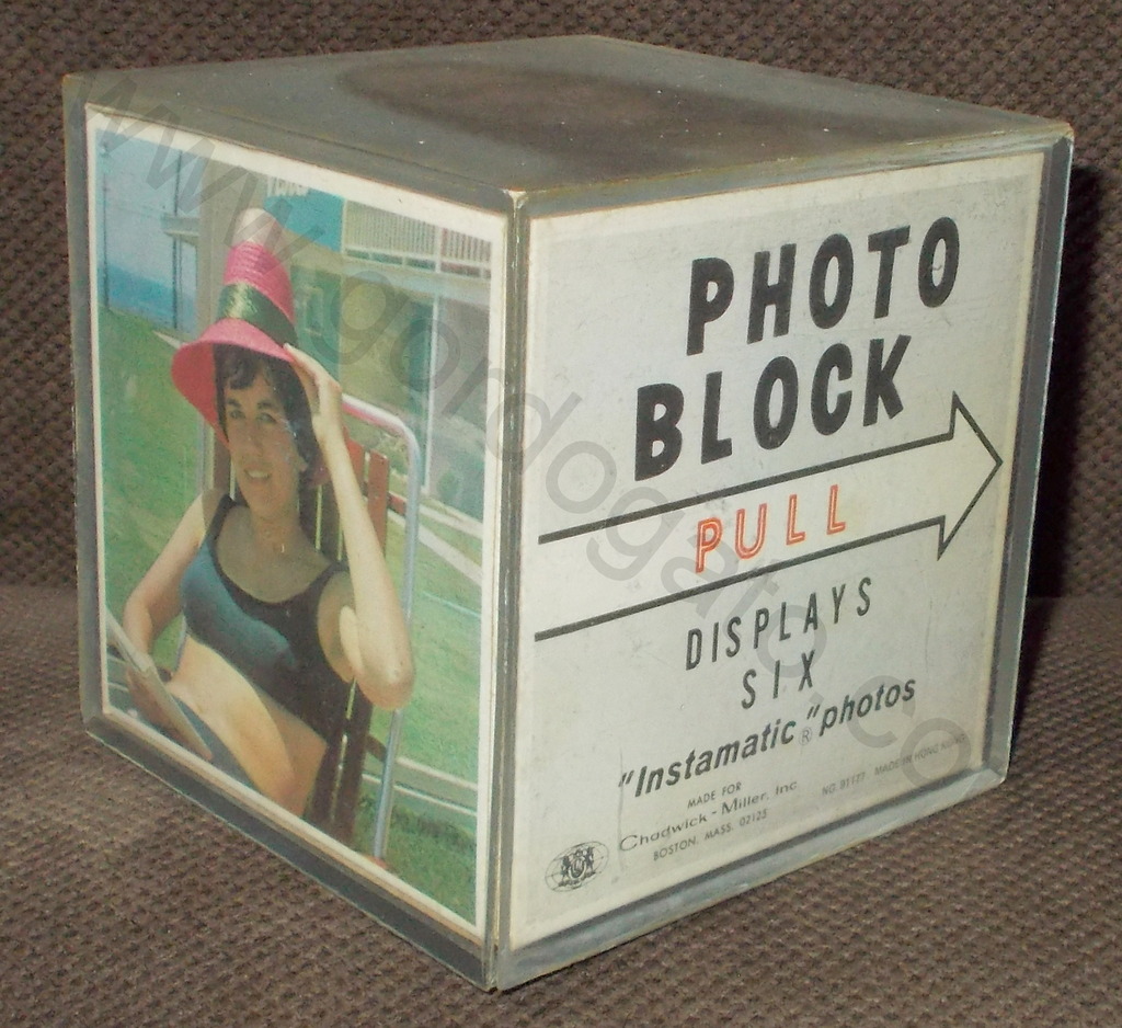 Plastic Photo Block Cube for Kodak Instamatic Photos
